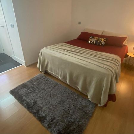 De Frente A 4 Torres, Habitacion Con Bano Hotel Madrid Kültér fotó