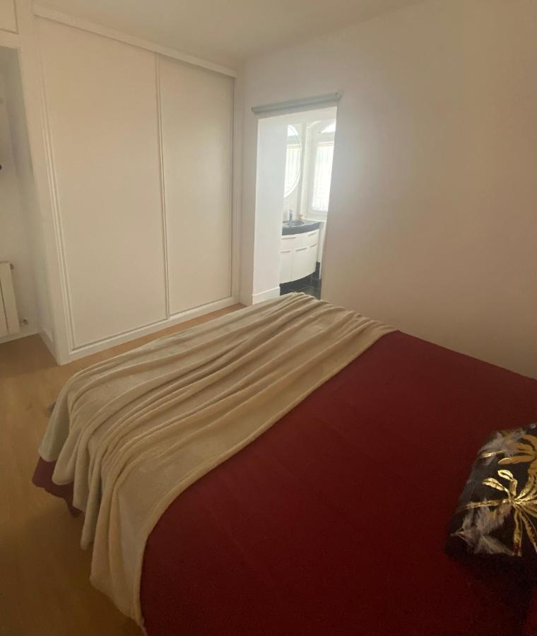 De Frente A 4 Torres, Habitacion Con Bano Hotel Madrid Kültér fotó